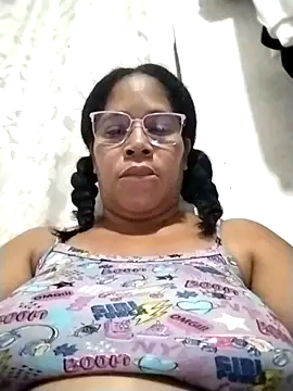 Snapshot of Big_ass_submissive chatting on 03-13-26, 02:18 Big ass submissive online show from 03-13-26, 02:18