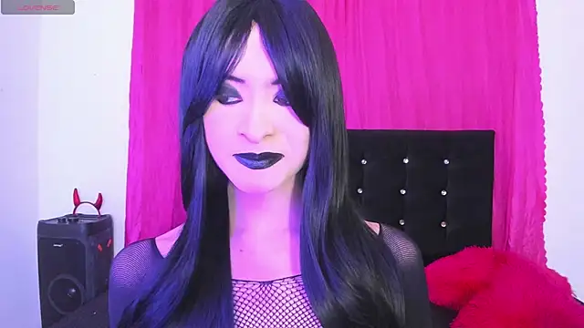 Snapshot of cutenaked_8 chatting on 07-23-26, 12:13 cutenaked 8 online show from 07-23-26, 12:13