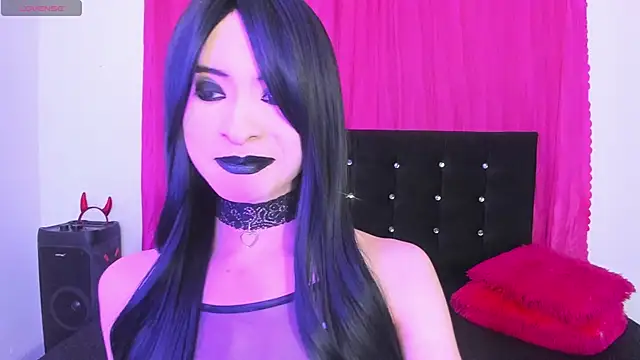 Snapshot of cutenaked_8 chatting on 07-25-26, 11:57 cutenaked 8 online show from 07-25-26, 11:57