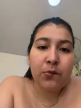 evelyn 1702 online show from 07-24-26, 11:58