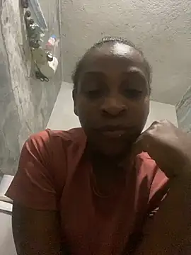 Snapshot of Rozanna_here chatting on 09-18-25, 03:41 Rozanna here online show from 09-18-25, 03:41