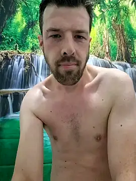 Snapshot of welcome-to-the-jungle chatting on 01-16-26, 10:14 welcome-to-the-jungle online show from 01-16-26, 10:14