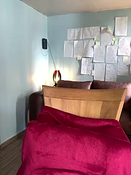 Snapshot of Canneela chatting on 10-27-25, 05:50 Canneela online show from 10-27-25, 05:50