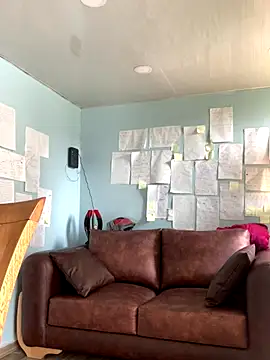 Snapshot of Canneela chatting on 11-30-25, 06:12 Canneela online show from 11-30-25, 06:12