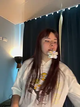 Snapshot of Canneela chatting on 02-28-26, 05:36 Canneela online show from 02-28-26, 05:36