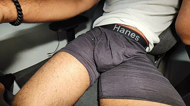 Snapshot of catt18 chatting on 10-12-25, 08:08 catt18 online show from 10-12-25, 08:08