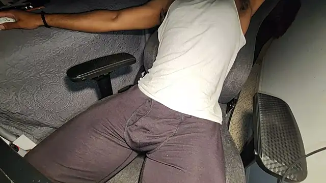 Snapshot of catt18 chatting on 01-06-26, 06:22 catt18 online show from 01-06-26, 06:22