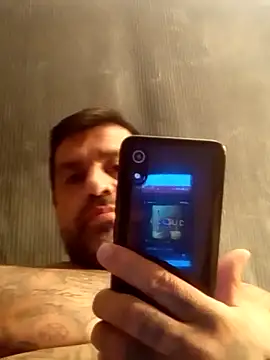 Snapshot of Fatboy909 chatting on 09-15-25, 08:14 Fatboy909 online show from 09-15-25, 08:14