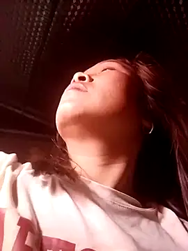 Milan6789 online show from 04-24-26, 09:17