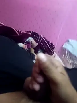 Snapshot of Sonukumar202000 chatting on 03-14-26, 10:26 Sonukumar202000 online show from 03-14-26, 10:26