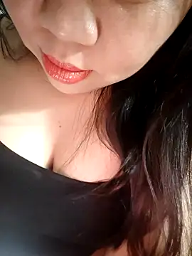 Julyy08 online show from 10-20-25, 09:43