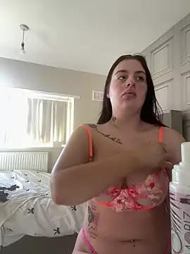 Snapshot of Victoriasteel chatting on 03-26-26, 07:58 Victoriasteel online show from 03-26-26, 07:58