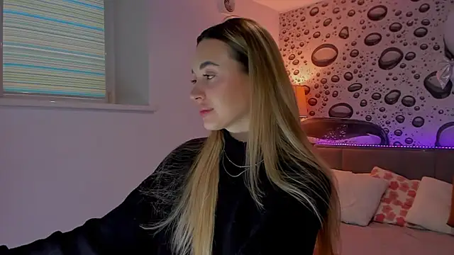 Snapshot of AlexaWilds chatting on 02-20-26, 05:59 AlexaWilds online show from 02-20-26, 05:59