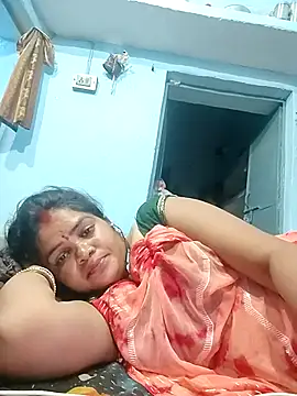 Snapshot of Rashi_cut chatting on 09-16-25, 02:40 Rashi cut online show from 09-16-25, 02:40