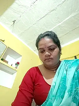 Snapshot of Rashi_cut chatting on 09-20-25, 12:22 Rashi cut online show from 09-20-25, 12:22