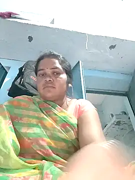 Snapshot of Rashi_cut chatting on 10-06-25, 01:47 Rashi cut online show from 10-06-25, 01:47