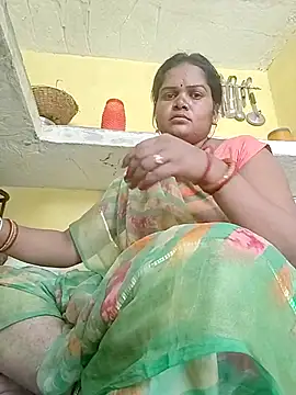 Snapshot of Rashi_cut chatting on 10-10-25, 04:33 Rashi cut online show from 10-10-25, 04:33