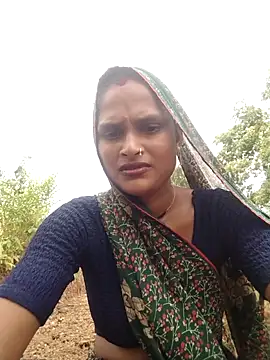 Snapshot of Sapna9685 chatting on 09-12-25, 08:36 Sapna9685 online show from 09-12-25, 08:36