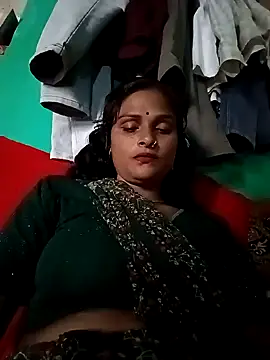 Snapshot of Sapna9685 chatting on 10-04-25, 07:28 Sapna9685 online show from 10-04-25, 07:28