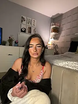 Spicy-Rosie20 online show from 03-31-26, 06:19