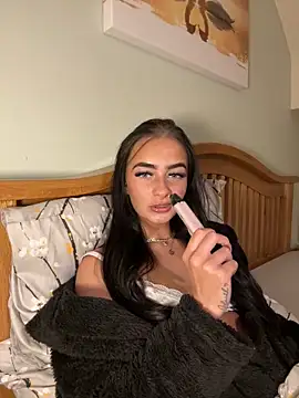 Spicy-Rosie20 online show from 05-13-26, 04:32