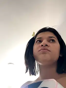 MaskedGirl  online show from 10-05-25, 01:09