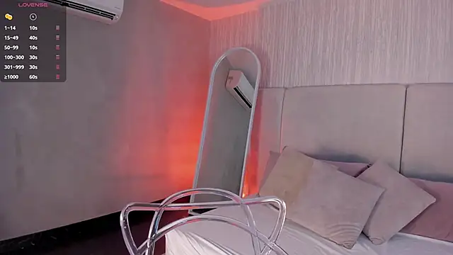 Snapshot of Isabellaa_Palacios chatting on 02-09-26, 03:49 Isabellaa Palacios online show from 02-09-26, 03:49