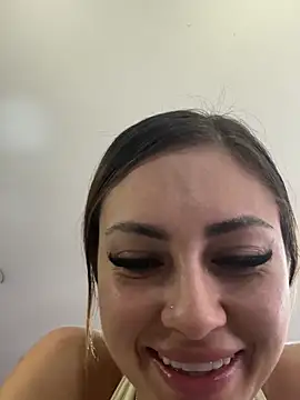 Snapshot of Isabellaa_Palacios chatting on 03-14-26, 04:56 Isabellaa Palacios online show from 03-14-26, 04:56