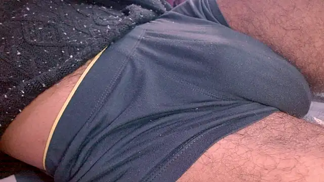 Snapshot of funndudd chatting on 12-15-25, 01:26 funndudd online show from 12-15-25, 01:26