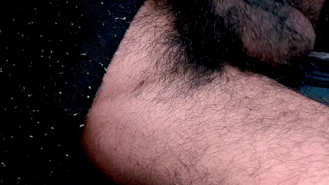 Snapshot of funndudd chatting on 12-21-25, 02:19 funndudd online show from 12-21-25, 02:19