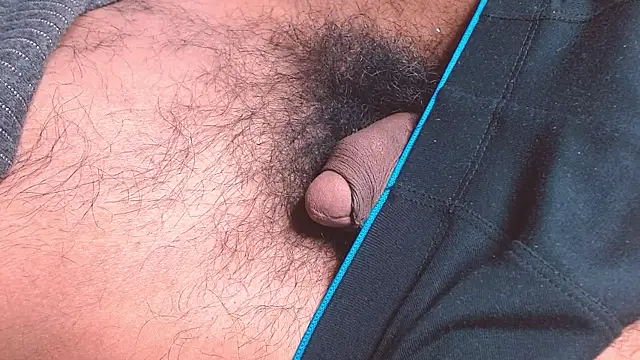 Snapshot of funndudd chatting on 01-09-26, 08:17 funndudd online show from 01-09-26, 08:17