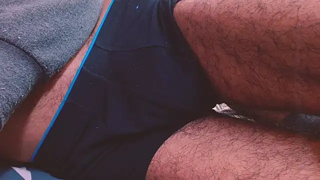 Snapshot of funndudd chatting on 01-10-26, 08:38 funndudd online show from 01-10-26, 08:38