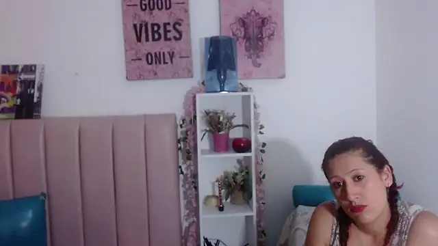 Chloe Wiild online show from 09-18-25, 07:16