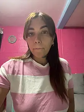 Snapshot of emperatrixsex chatting on 06-11-26, 03:04 emperatrixsex online show from 06-11-26, 03:04