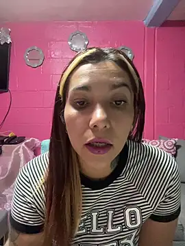 Snapshot of emperatrixsex chatting on 08-01-26, 03:06 emperatrixsex online show from 08-01-26, 03:06
