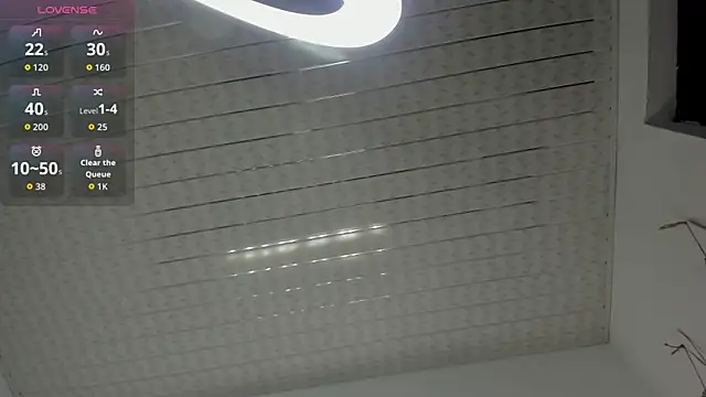 Zahra milks online show from 09-20-25, 01:23