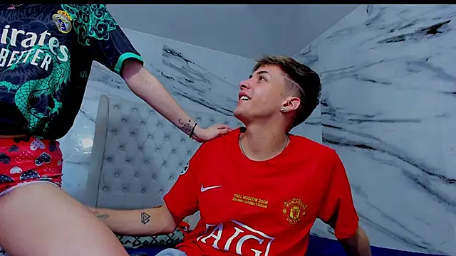 Ari and Storm online show from 11-28-25, 03:36