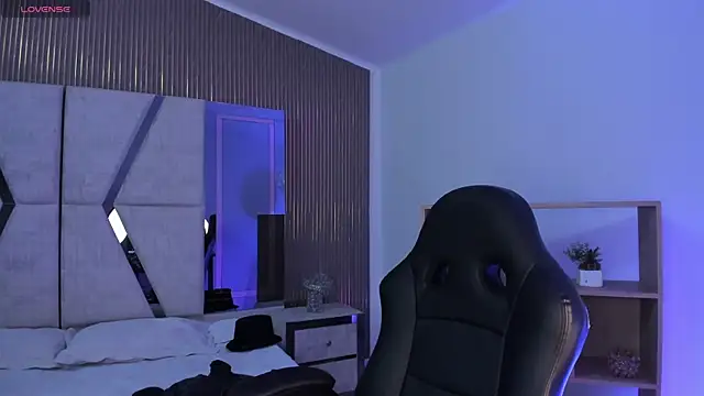 LiamDeep online show from 02-25-26, 08:18