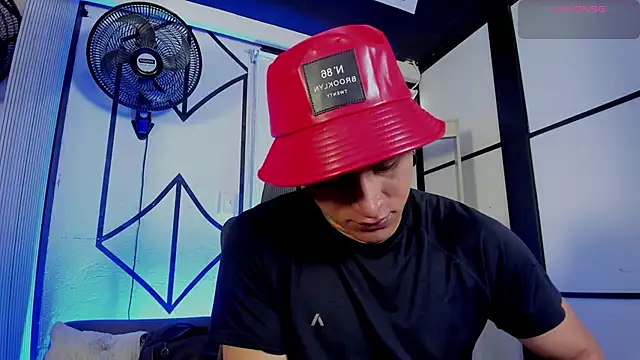 LiamDeep online show from 06-07-26, 04:22