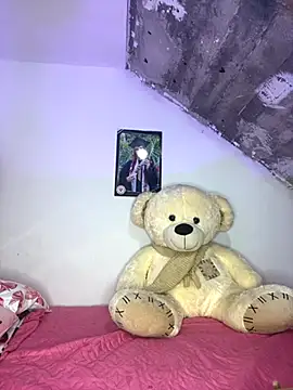 Snapshot of Melody_rouxxx chatting on 10-25-25, 11:32 Melody rouxxx online show from 10-25-25, 11:32