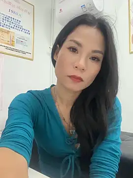 Snapshot of Baby-mmm chatting on 11-08-25, 04:29 Baby-mmm online show from 11-08-25, 04:29