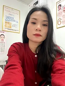 Snapshot of Baby-mmm chatting on 12-22-25, 07:16 Baby-mmm online show from 12-22-25, 07:16