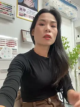 Snapshot of Baby-mmm chatting on 02-27-26, 04:12 Baby-mmm online show from 02-27-26, 04:12