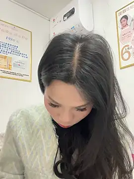 Snapshot of Baby-mmm chatting on 03-11-26, 05:57 Baby-mmm online show from 03-11-26, 05:57