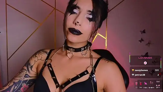 Hollyxx  online show from 10-04-25, 05:38