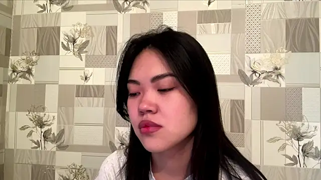 Snapshot of MIMIMary chatting on 10-11-25, 04:12 MIMIMary online show from 10-11-25, 04:12