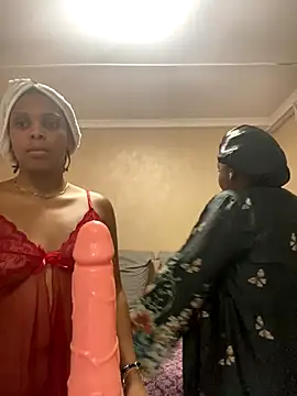 Snapshot of 031bubbles chatting on 12-22-25, 08:39 031bubbles online show from 12-22-25, 08:39