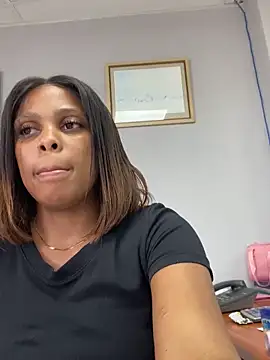 Snapshot of 031bubbles chatting on 02-23-26, 11:40 031bubbles online show from 02-23-26, 11:40