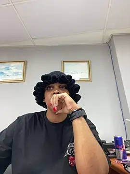 Snapshot of 031bubbles chatting on 02-27-26, 06:35 031bubbles online show from 02-27-26, 06:35