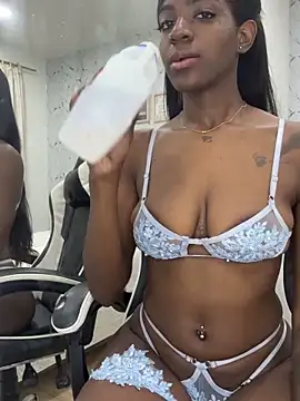 Snapshot of Alma_Stevenson chatting on 12-14-25, 09:03 Alma Stevenson online show from 12-14-25, 09:03